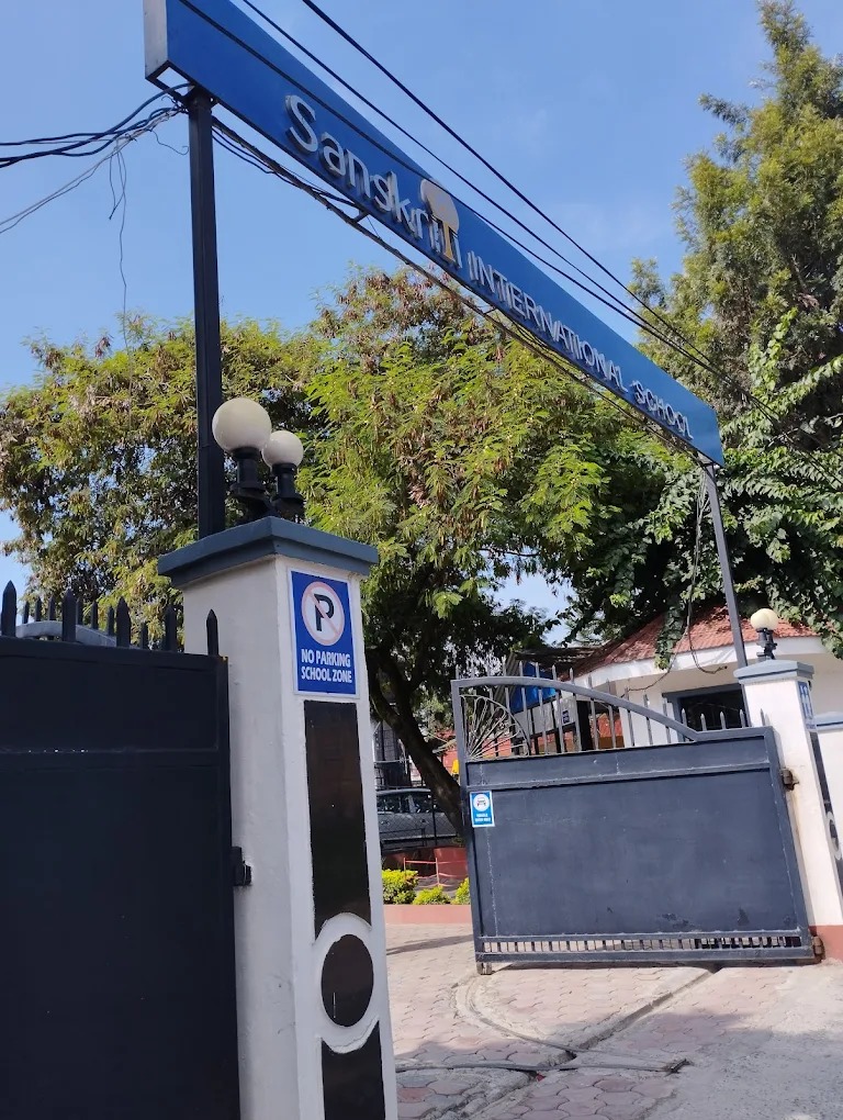 Sankiti International School